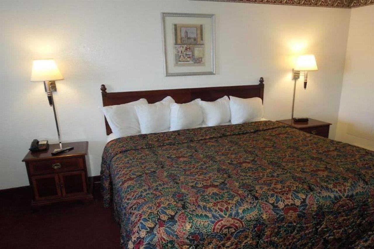 Days Inn Riverton Εξωτερικό φωτογραφία